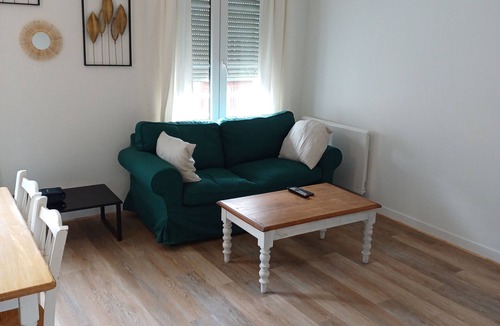 Saint-Sauveur-le-Vicomte Apartment | Cosy apartment at the foot of the Château
