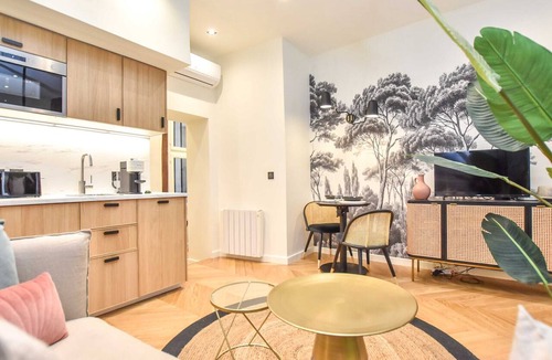 Saint-Thomas-d'Aquin Apartment | Cosy apartment - 1BR/3P - Rue du Bac