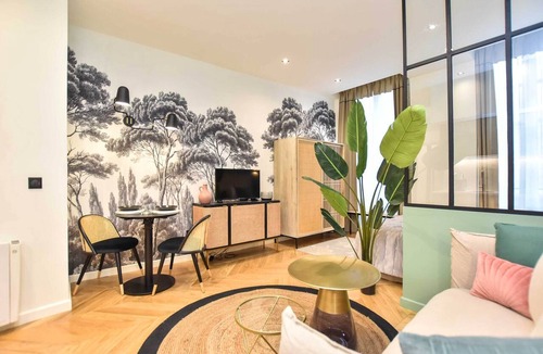 Saint-Thomas-d'Aquin Apartment | Cosy apartment - 1BR/3P - Rue du Bac