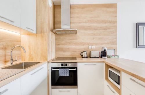 Montevrain Apartment | Cosy Appt with Terrace 5 min. DISNEYLAND