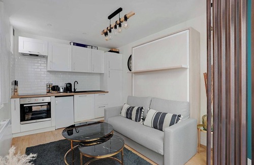 Quartier de la Folie-Mericourt Apartment | Cosy Apt - 2P - République/Marais