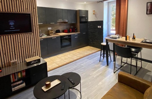 Le Chambon-sur-Lignon Apartment | Cosy cœur de village