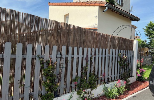 Bouzel House | COSY COCOONING & SPA 3-star gîte