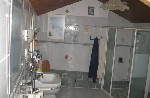 Le Pechereau House | Cosy, light lavender-colored room, rated 3*.