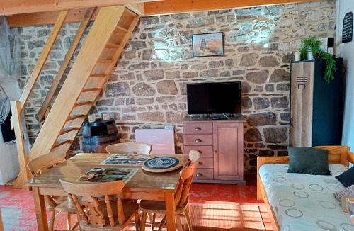 Scrignac Cottage | Cosy stone cottage for 2, Monts d'Arrée, near Huelgoat.
