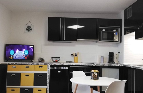 Dax Apartment | Cosy studio with balcony - Unobstructed view over the roofs of Dax