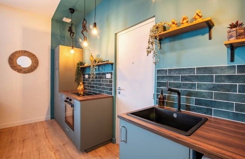 Saint-Felix Apartment | Cosy T2 with private terrace & jungle decor