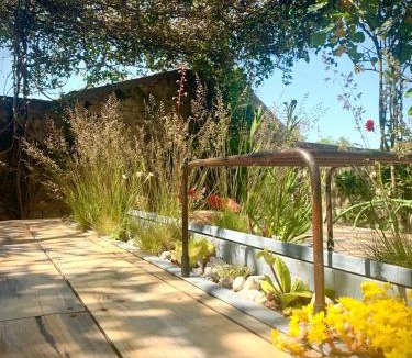 Chammes Bed & Breakfast | Coté jardin