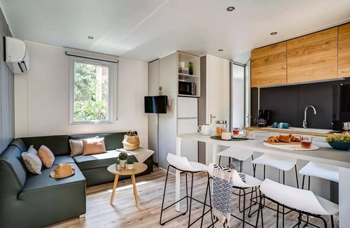 Saint-Crepin-et-Carlucet House | Cottage Friends 7 rooms 10 persons Air-conditioned *