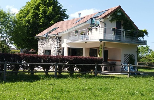 Manzat House | Cottage 3 * near Gour deTazenat, Sioule valley and Volcano Park.