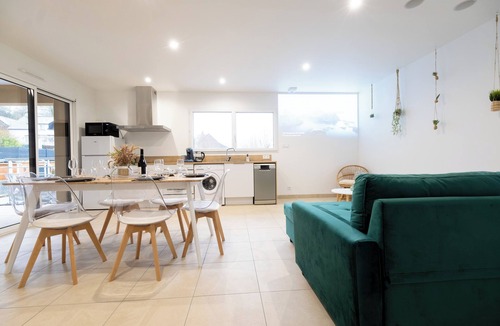 La Gacilly Apartment | Cottage Brocéliande * SPA * Terrace * Location *