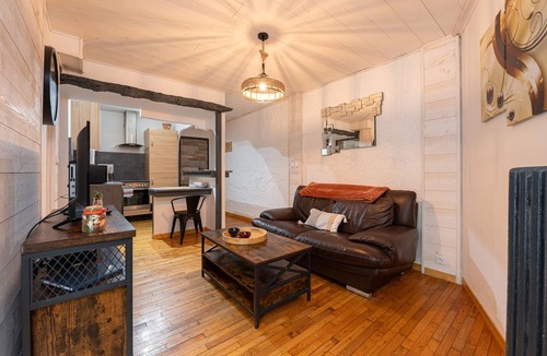 Meslan Cottage | Cottage "Domaine Moulin Blanc - Gîte Hermine" with Private Terrace & Wi-Fi