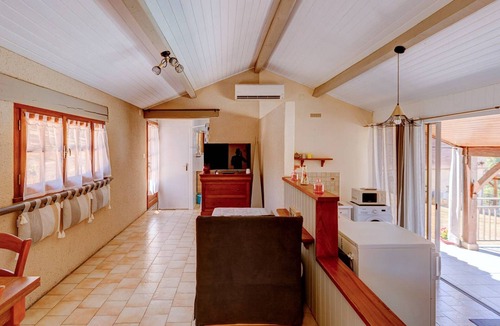 Gourdon House | Cottage for 4, large terrace and garden