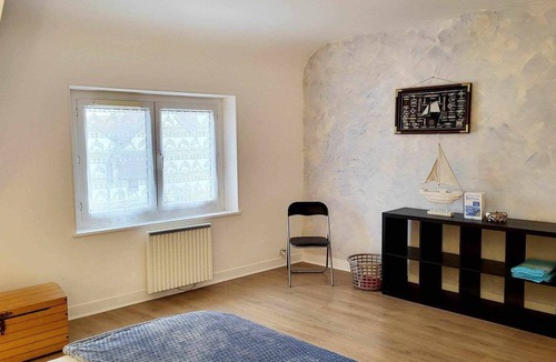 Saint-Laurent-Nouan Cottage | Cottage "Gîte La Grande Maison" with Private Terraces & Wi-Fi