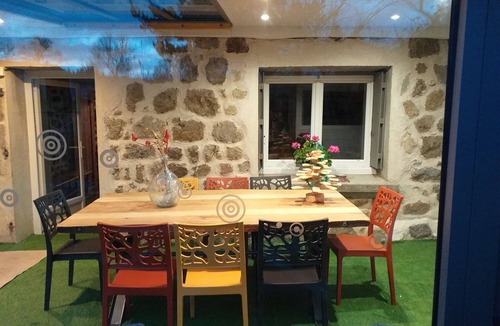 Yssingeaux House | Cottage house in hamlet in the countryside in AUvergne