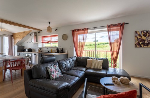 Osses House | Cottage in the Basque Mountains with View, Wi-Fi and Air Conditioning