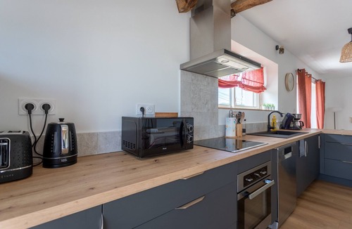 Osses House | Cottage in the Basque Mountains with View, Wi-Fi and Air Conditioning