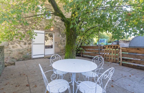 Les Assions House | Cottage 'L'Ancienne Estable' with Private Terrace, Private Garden and Air Conditioning