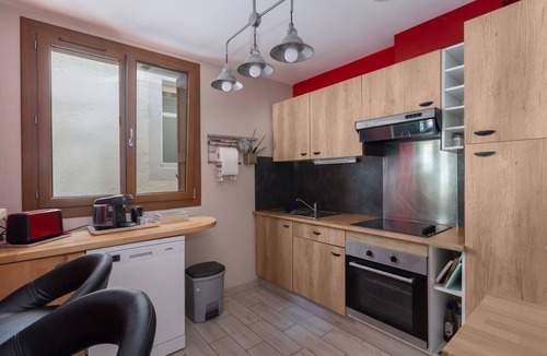 Gincla House | Cottage 'Le Boisset' with Mountain View, Private Terrace and Wi-Fi