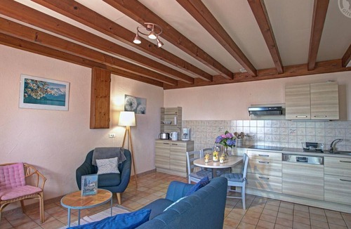 Pralong Cottage | Cottage Les Hortensias in Pralong - Charm and Comfort for 4 Guests with Internet