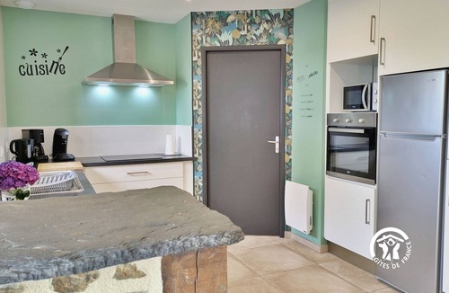 Cosse-le-Vivien Cottage | Cottage Nature & Comfort, 6 Pers., Accessible, Garden, Outdoor Games