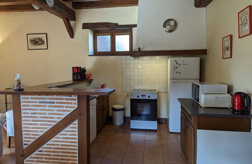 Ligny-le-Ribault Cottage | Cottage Sologne with private pond view, fishing, near Chambord