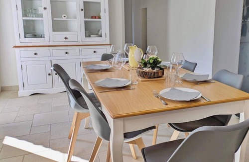 Bouchamps-les-Craon Cottage | Cottage with private pool - 6 guests