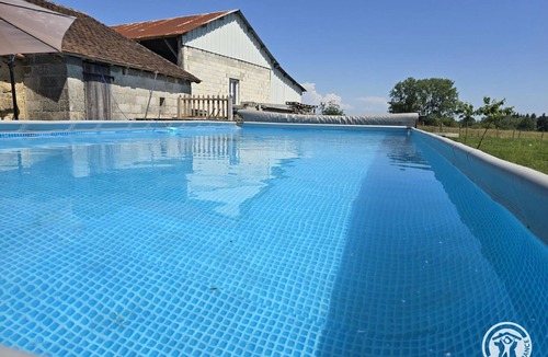 Dussac Cottage | Cottage with private parking - 2 guests