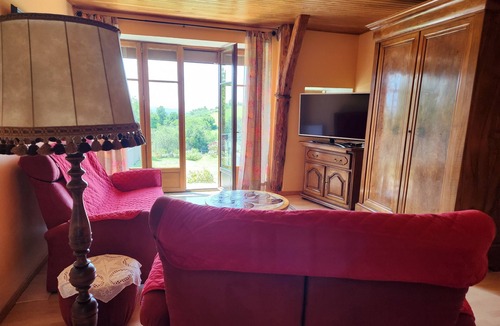 Saint-Alban-sur-Limagnole House | Country house in the heart of the Margeride in Lozère. Quiet, secure grounds.