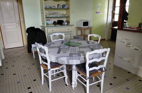 Sazeret House | Country cottage large enclosed grounds ideal for pets
