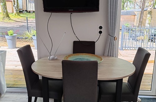 Baud House | Country getaway in a mobile home, 40 minutes from the beach, with a large terrace!