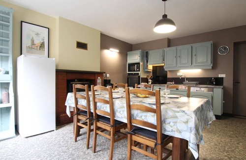 Saint-Germain-sur-Ay Cottage | Country house with garden, perfect for families
