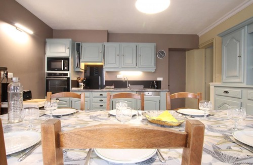 Saint-Germain-sur-Ay Cottage | Country house with garden, perfect for families
