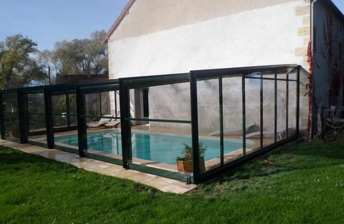 Souvigny Cottage | Countryside cottage with pool and Wifi in Souvigny