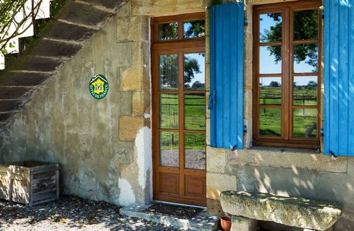 Souvigny Cottage | Countryside cottage with pool and Wifi in Souvigny