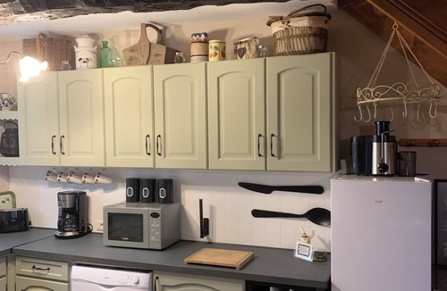 Plouguenast Cottage | Countryside Cottage 3 Bedrooms Sleeps 6 Heated Pool Pet Friendly Pottery/Craft