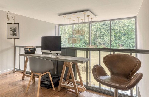 Neuilly-sur-Seine Boat Rental | Countryside in Paris An architect house like an island facing water and nature.