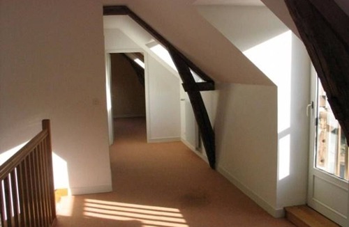 La Bazoge Cottage | Countryside Retreat: Renovated Farmhouse 5km from Major Shopping, 7km from Le Mans