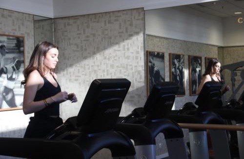 Petit-Colombes Hotel | Courtyard by Marriott Paris La Defense West - Colombes