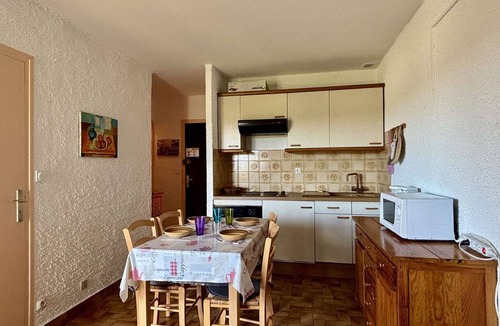Argeles-sur-Mer Apartment | Cozy 2-Room Apartment with Terrace and Private Parking, 300m from Beach