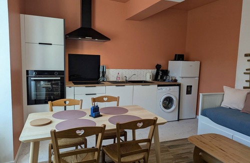 Beaulieu-sur-Loire Cottage | Cozy 4-person cottage, terrace, near Loire