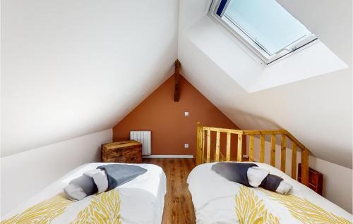 Neuilly-le-Vendin Apartment | Cozy Apartment In Neuilly Le Vendin With Wifi