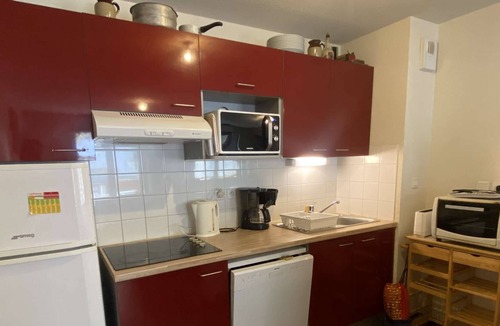 Sers Apartment | Cozy apartment sleeping 8 located near Sers