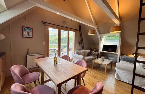 Correncon-en-Vercors Ski Chalet | Cozy Chalet in Vercors Forest