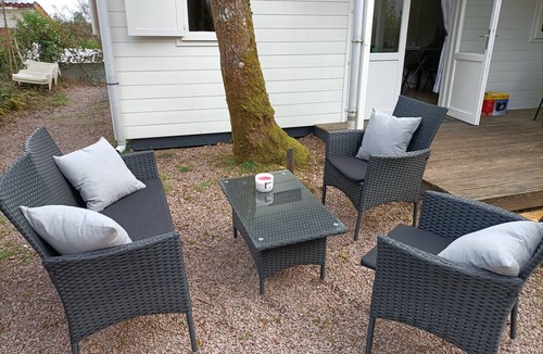 Champs-Romain Ski Chalet | Cozy Chalet Retreat in Champs-Romain