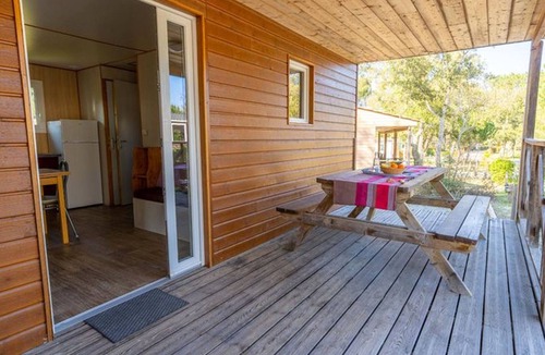 Soustons Ski Chalet | Cozy chalet with terrace for 7 people
