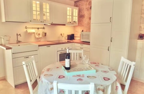 Payrignac Cottage | Cozy cottage in the grounds of an old mill