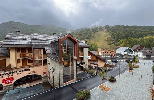 Chantemerle Apartment | Cozy studio for 4, ski-in/ski-out, WIFI, Chantemerle