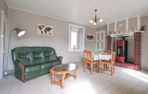 Saint-Christophe-du-Foc House | Cozy Home In Saint-Christophe-Du-Foc With Wifi