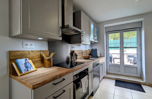 Ardentes Cottage | Cozy Home in Berry: Comfy, Quiet, Family-Friendly, Close to Châteauroux, Parking Included